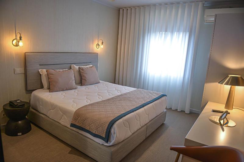 Superior Double Room image 4