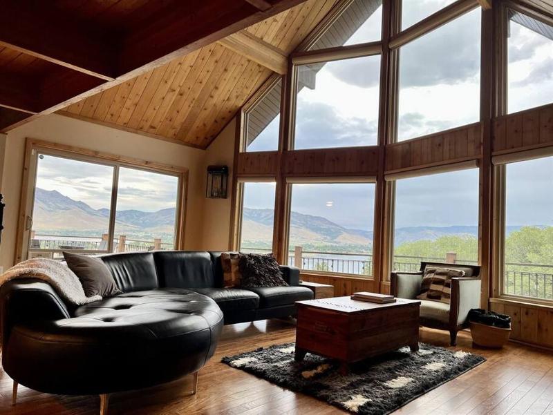 Chalet image 3