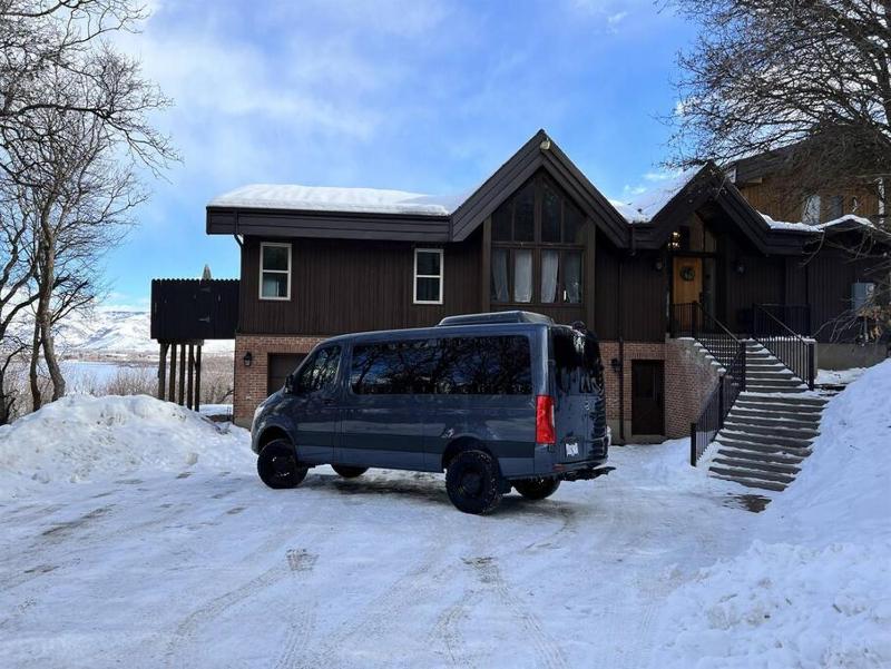 Chalet image 2