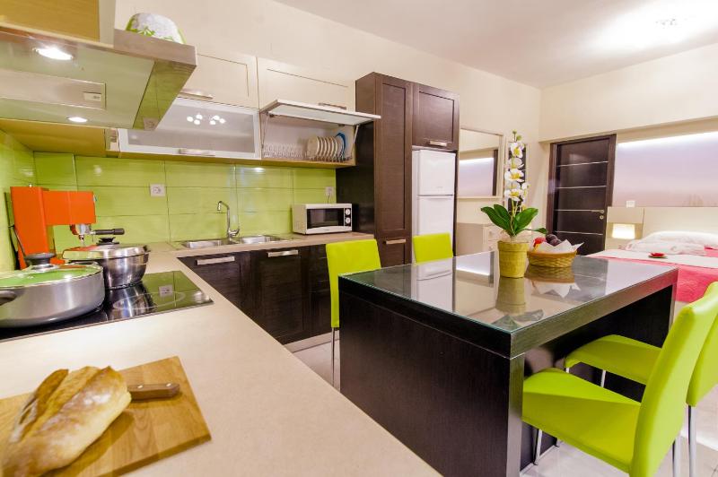 Apartment image 4