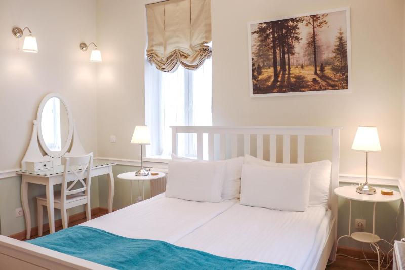 Suite Mint image 4