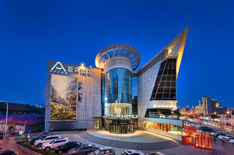 Atour Hotel Tianjin Eye - image 1