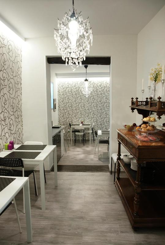 Double Room image 1