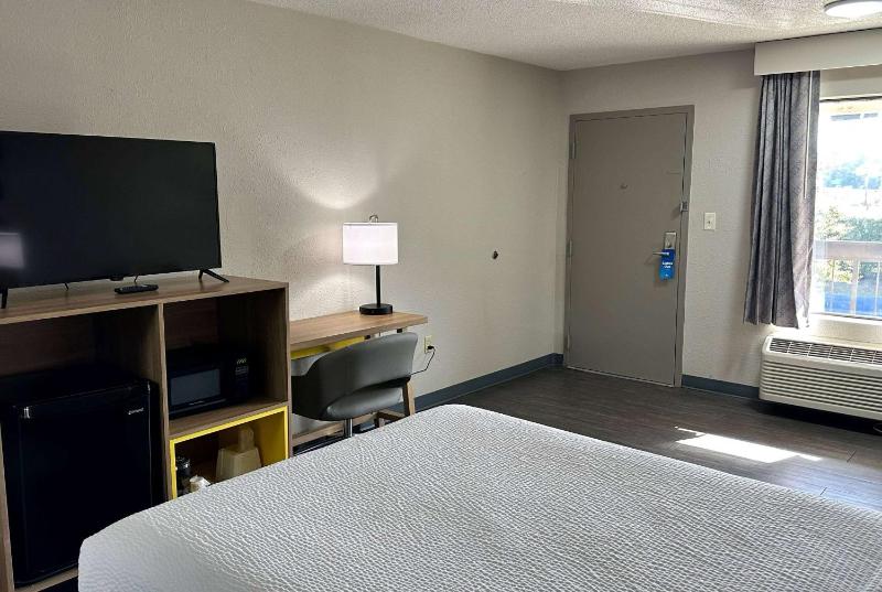 Double Room - Smoking