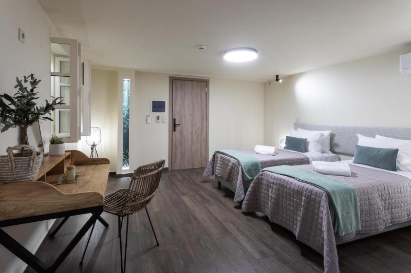 Classic Triple Room image 4