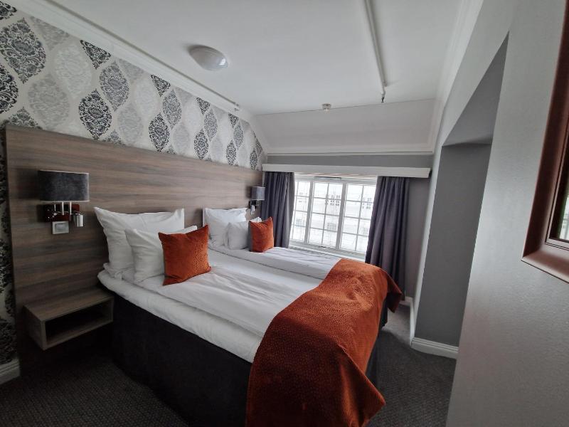 Standard Double Room image 1