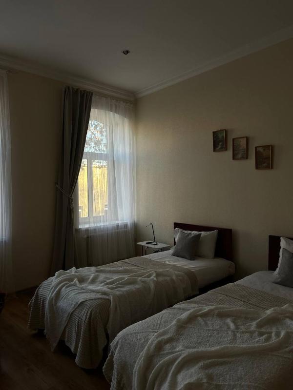 Studio Apartment image 4