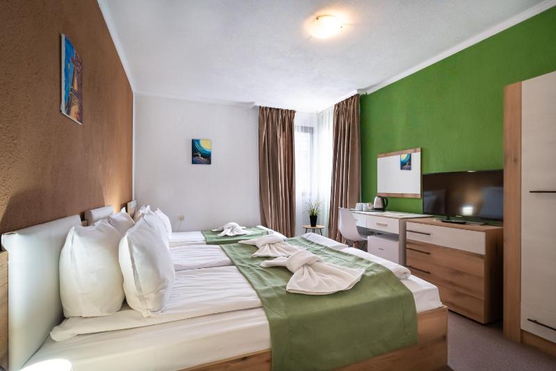 Triple Room image 1