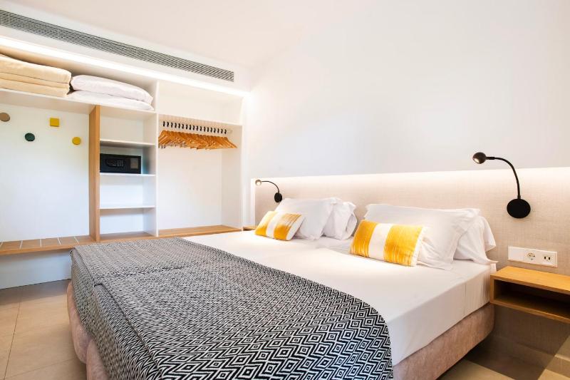 Superior Apartment image 3