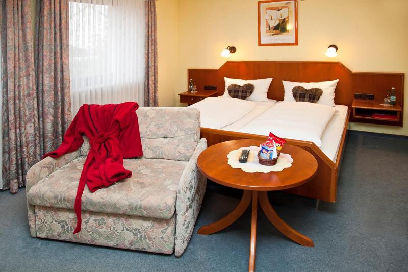 Double Room image 1