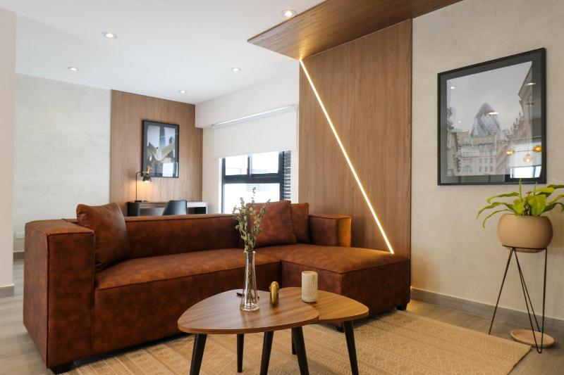 Caster by Wynwood House - image 2