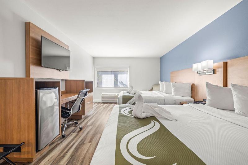 Quality Inn & Suites Tampa near Fairgrounds and Casino - image 9