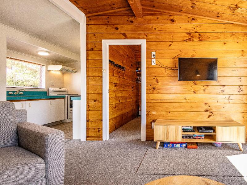 Kaka Retreat - Taupo Holiday Home - image 8