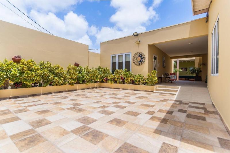 Juanedu Suites - image 34