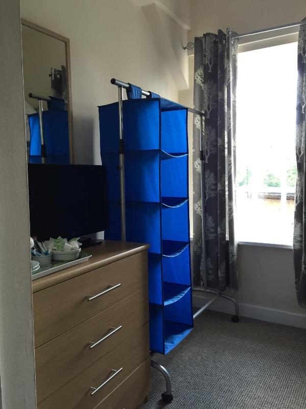 Double Bunk Bed Room image 1