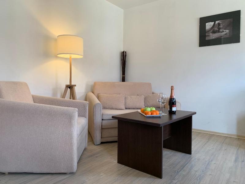 Banderitsa Apartment in Bansko with queen size bed and kitchen - image 16