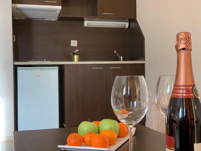 Banderitsa Apartment in Bansko with queen size bed and kitchen - image 17