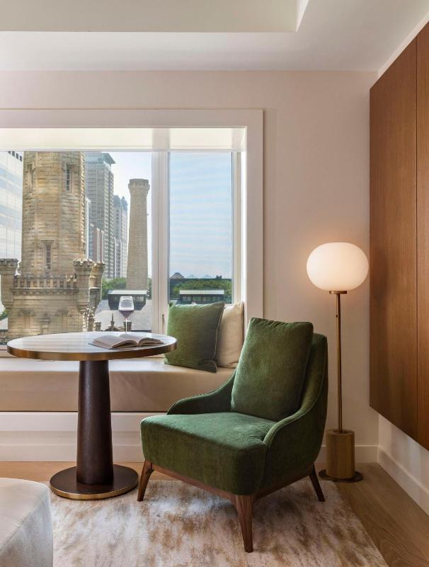 King Room with Tower View image 4