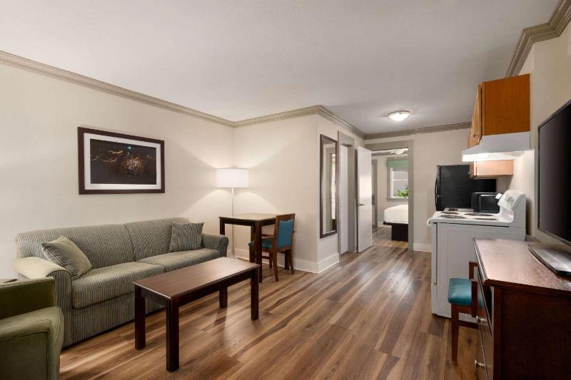 Days Inn by Wyndham Ocean City Oceanfront - image 16