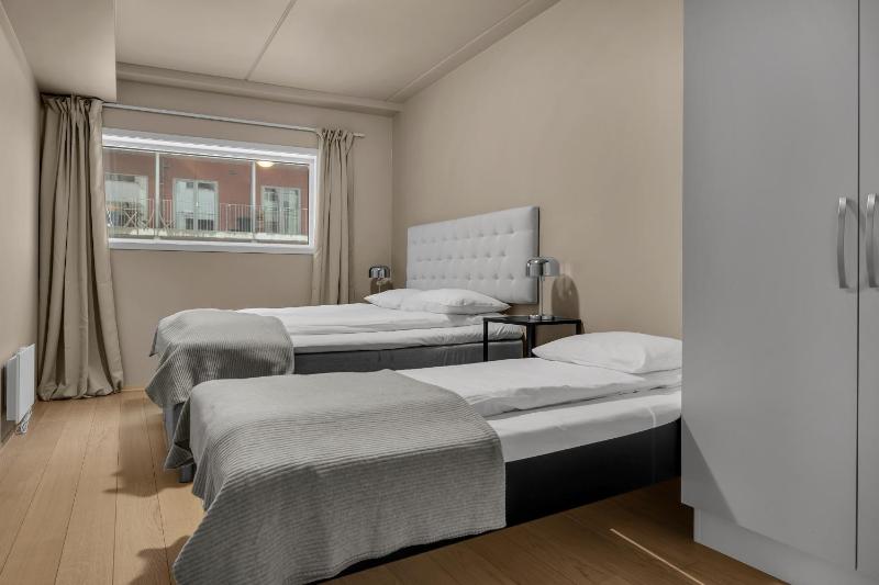 City Home Aurora - image 31