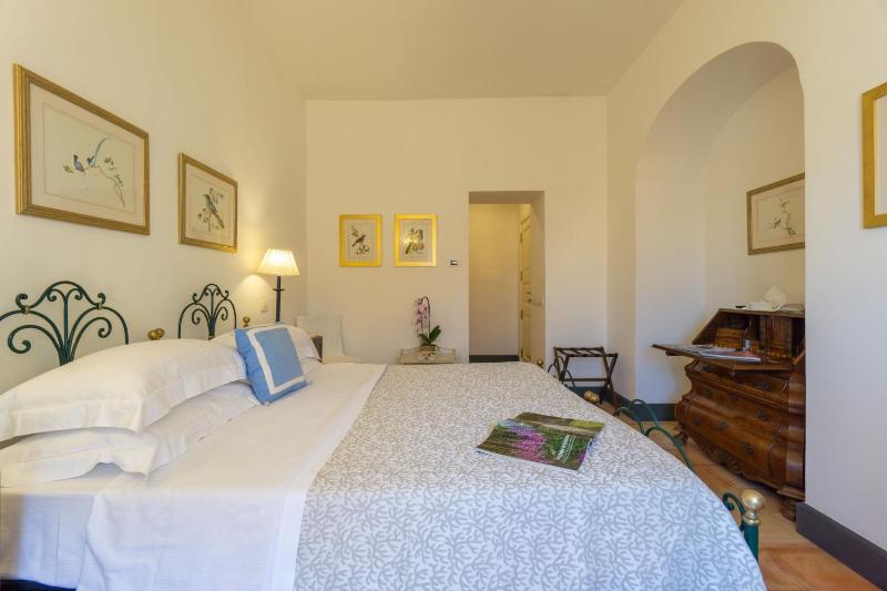 Standard Double or Twin Room image 4