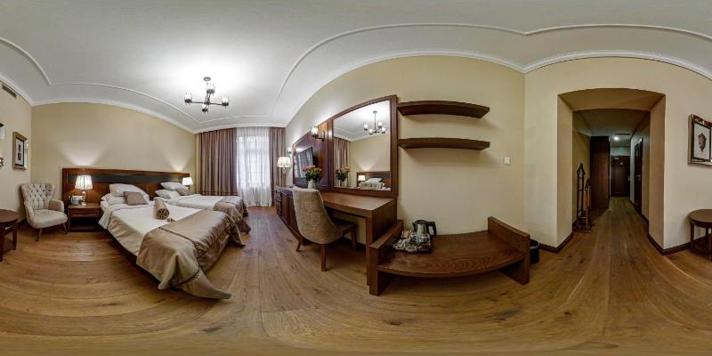 Standard Double or Twin Room image 4