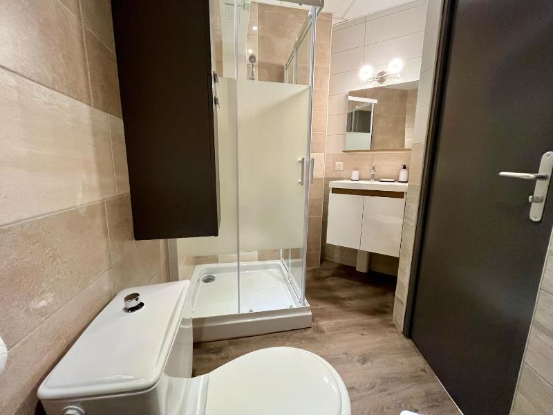 One-Bedroom Apartment image 3