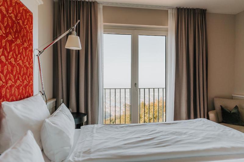 Superior Double or Twin Room with City View image 4