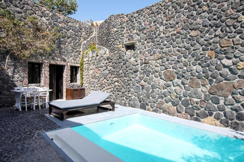 One Bedroom Villa with Private Pool image 1