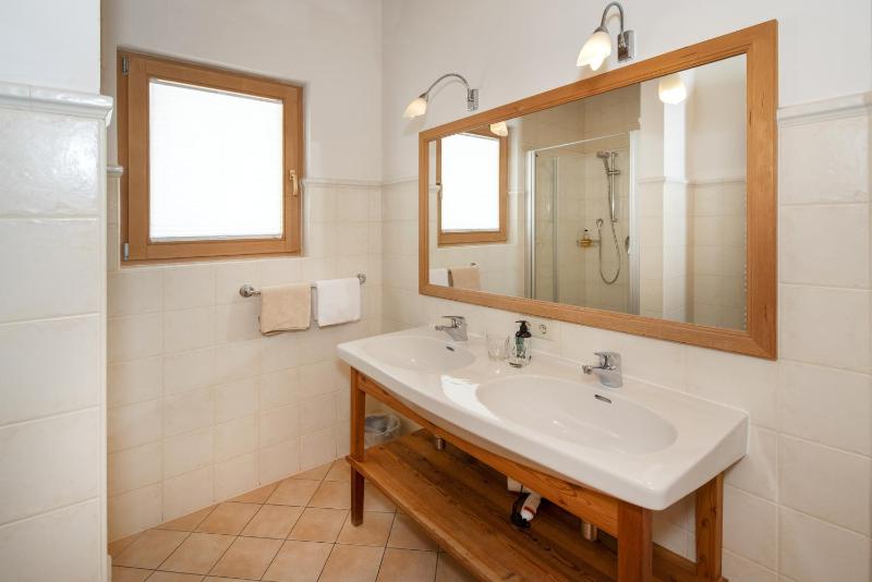 One-Bedroom Apartment with Balcony image 3