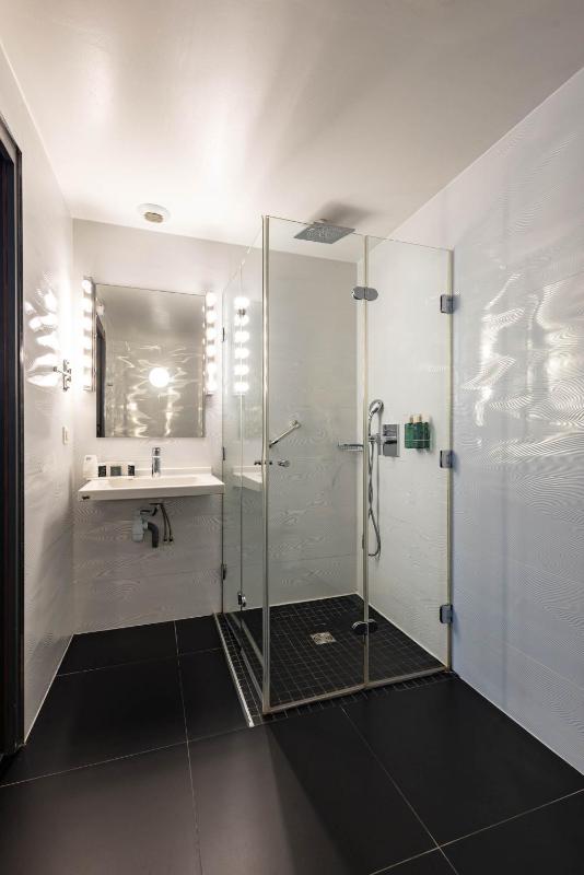 Double Room - Disability Access - Ground Floor image 2