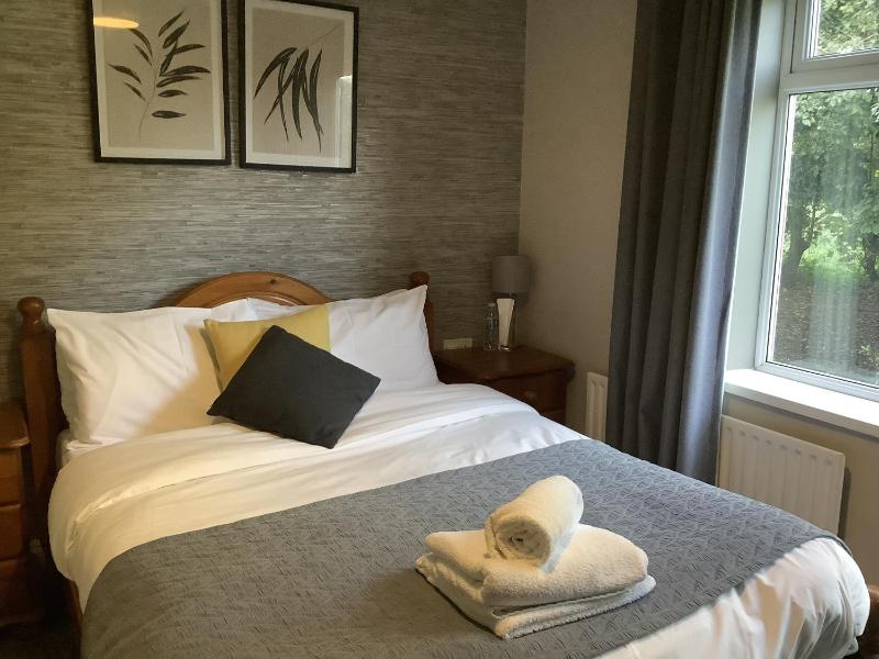 Double Room with Private Bathroom image 1
