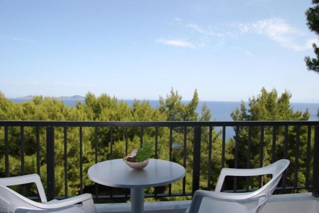 Double Room with Sea View image 2