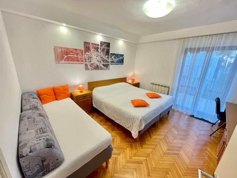 One-Bedroom Apartment image 1