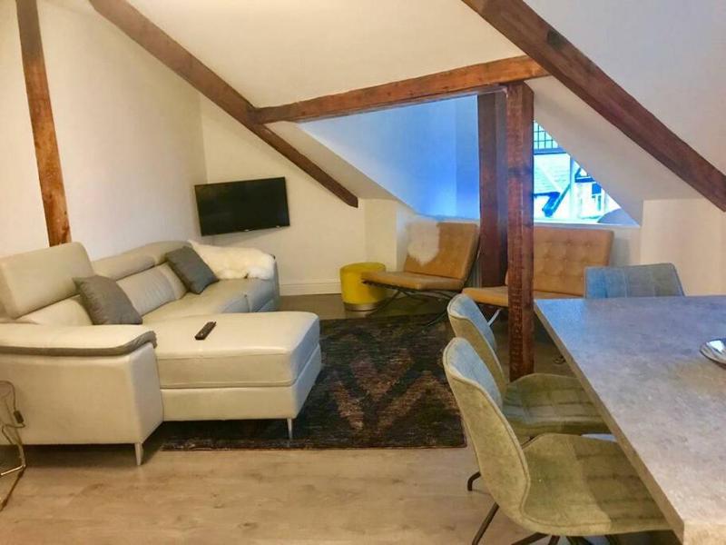 The Penthouse in Windermere - image 8