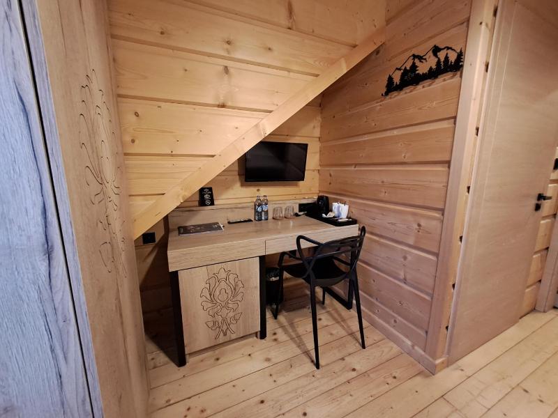 Double or Twin Room image 3