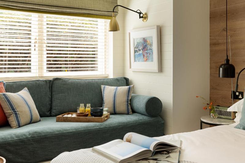 Superior Double Room image 3