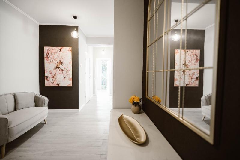 Sibiu Ezonia Central Apartment - image 38