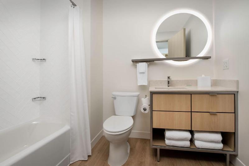 Studio Queen Suite with Two Queen Beds image 2