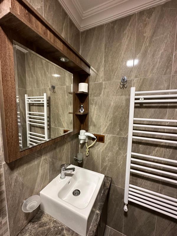 Standard Double or Twin Room with Balcony image 4