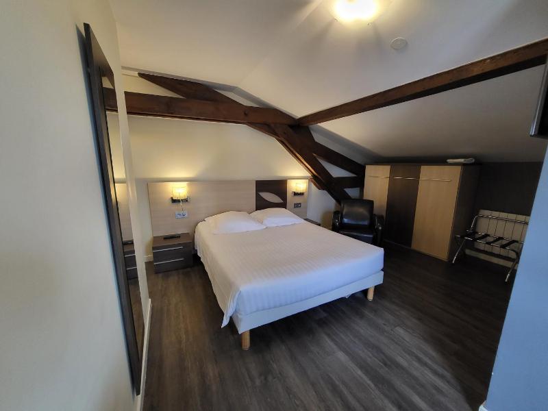 Double Room with Sea View image 3