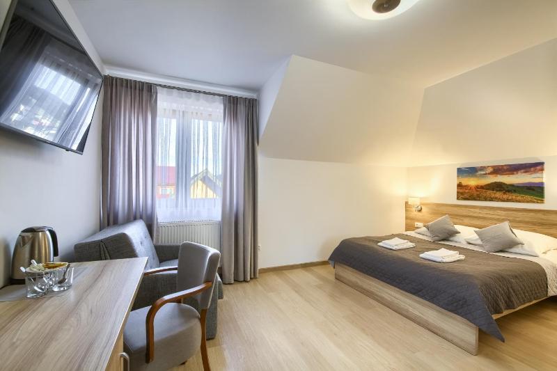 Classic Triple Room image 1