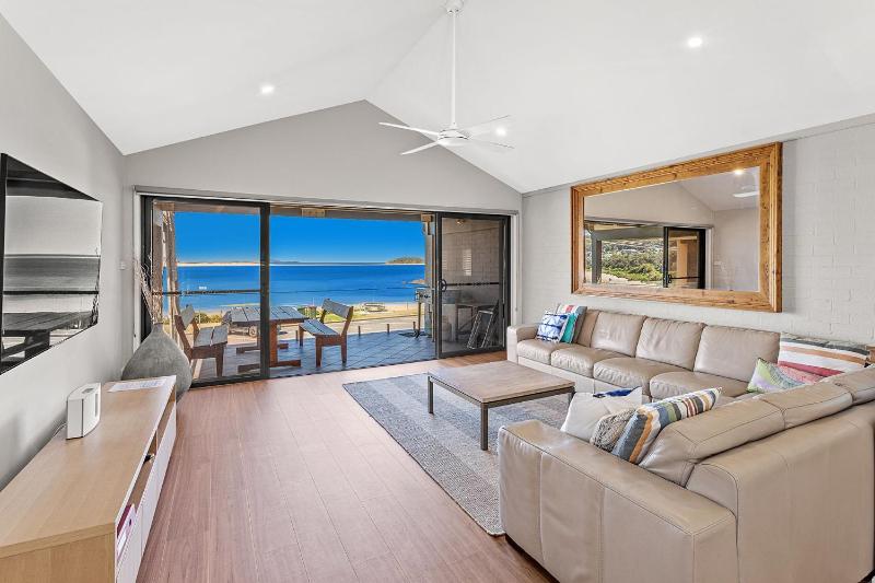 Beach Duplex 72 Marine Dr - Fingal Bay - image 21
