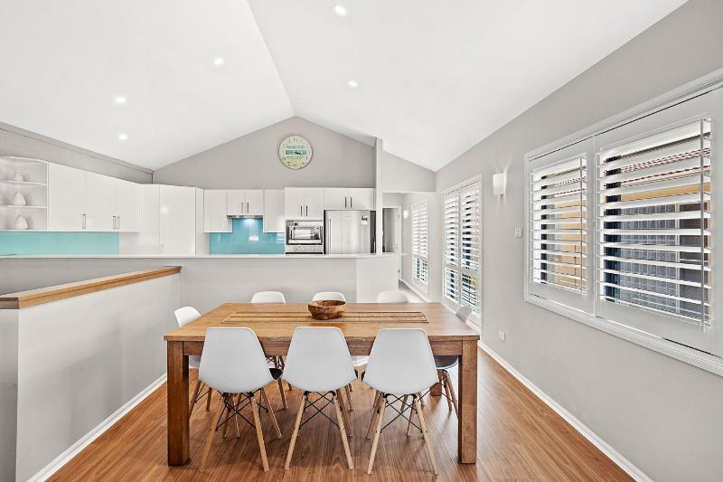 Beach Duplex 72 Marine Dr - Fingal Bay - image 16