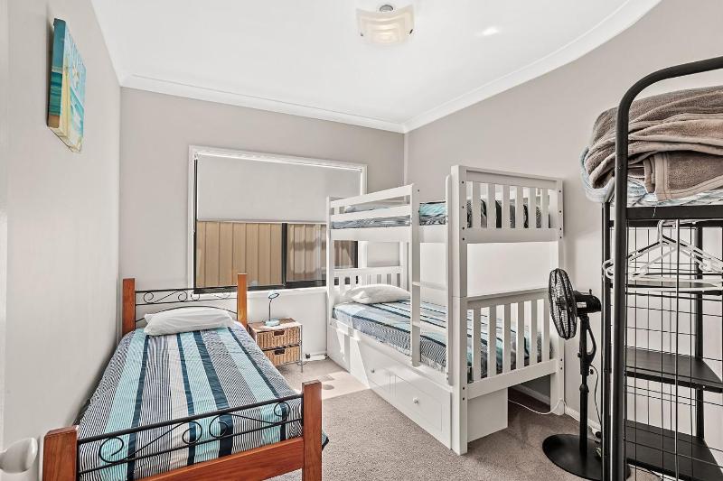 Beach Duplex 72 Marine Dr - Fingal Bay - image 7