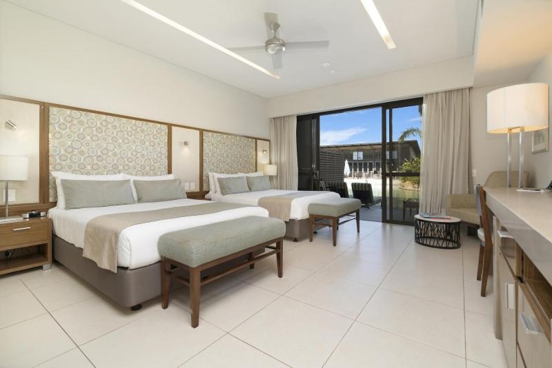 Resort Superior Lagoon Twin Queen Room