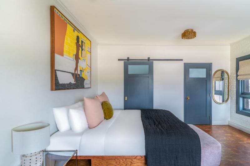Apartment image 4