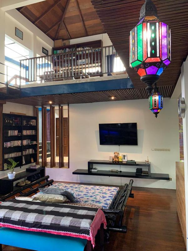 Griya Oma Nining-Large House with Swimming Pool - image 3