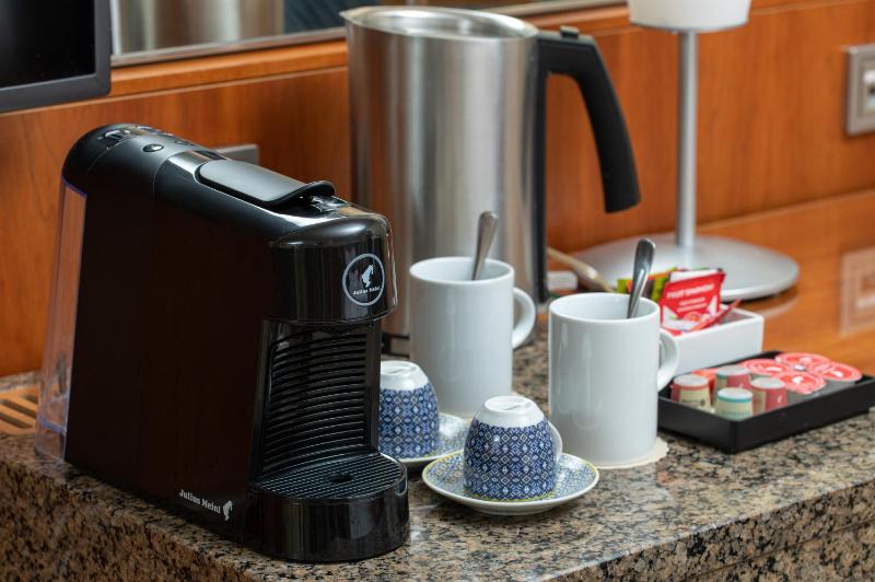 Premier Urban image 4