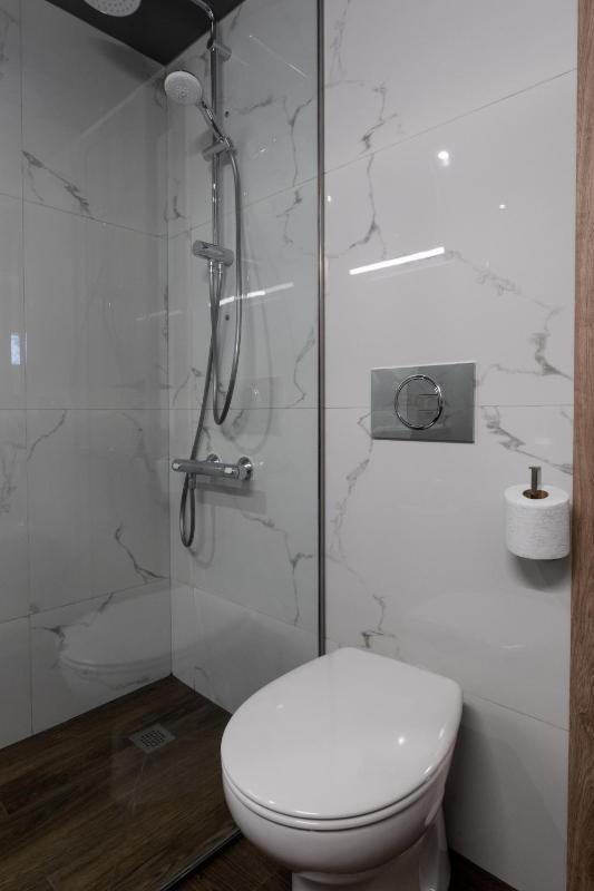 Deluxe Triple Room image 2